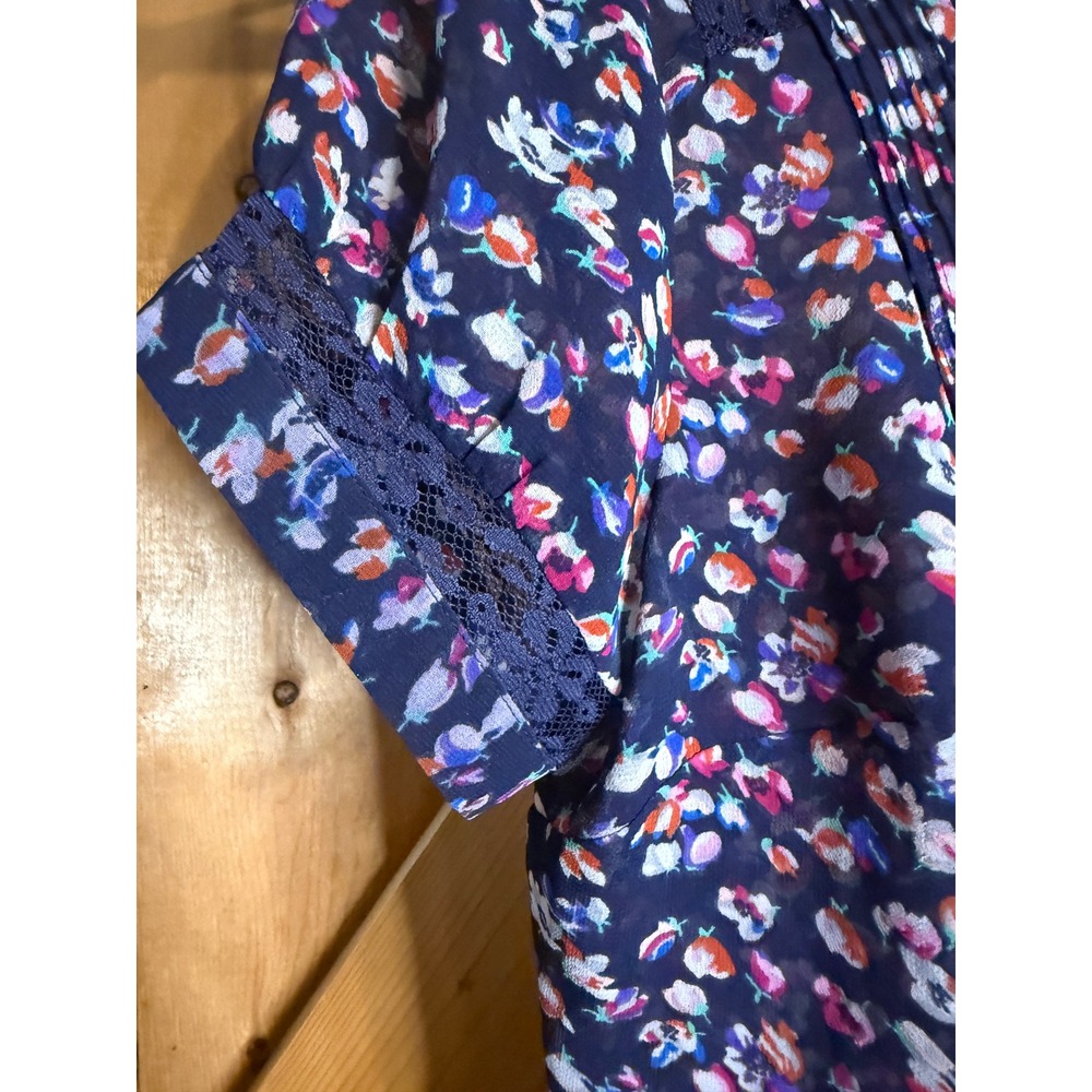 American Eagle Floral Print Lace Trim Sheer Blouse Top - Women's - Picture 3 of 5